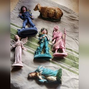 - 7 piece nativity Italy Christmas Fontanili